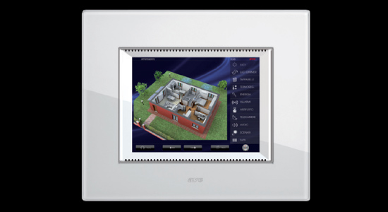 Touch screen dijagonale 5.7" za upravljanje sistemom kućne automatike, sa maskom od stakla sjajnobele boje